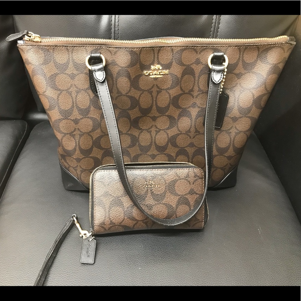 Authentic Coach Purse and Wallet sold together $60